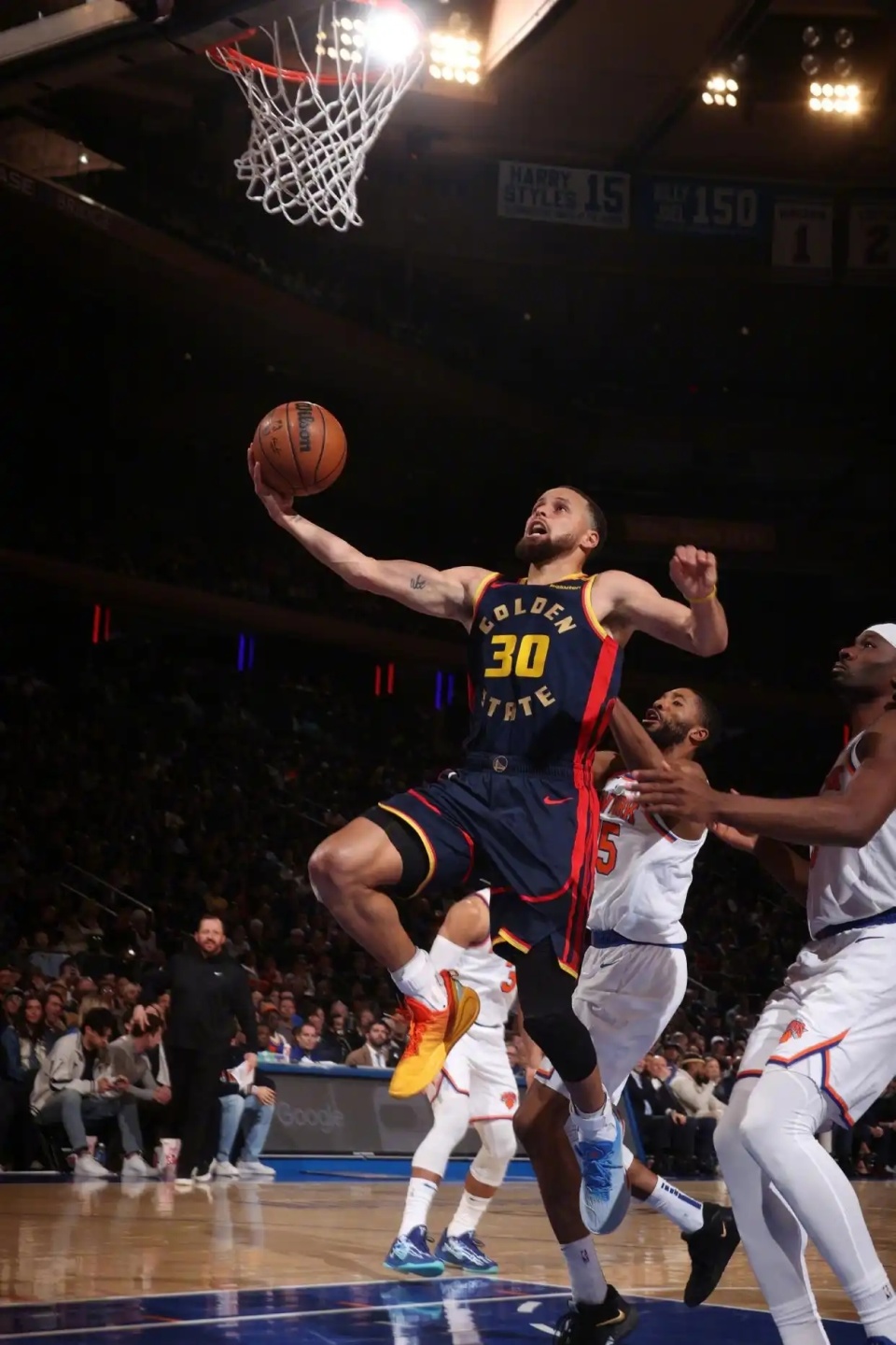 九游游戏中心-包含巴特勒连续三场比赛得分超过领先优势明显，C9不断突破！热度持续攀升的词条